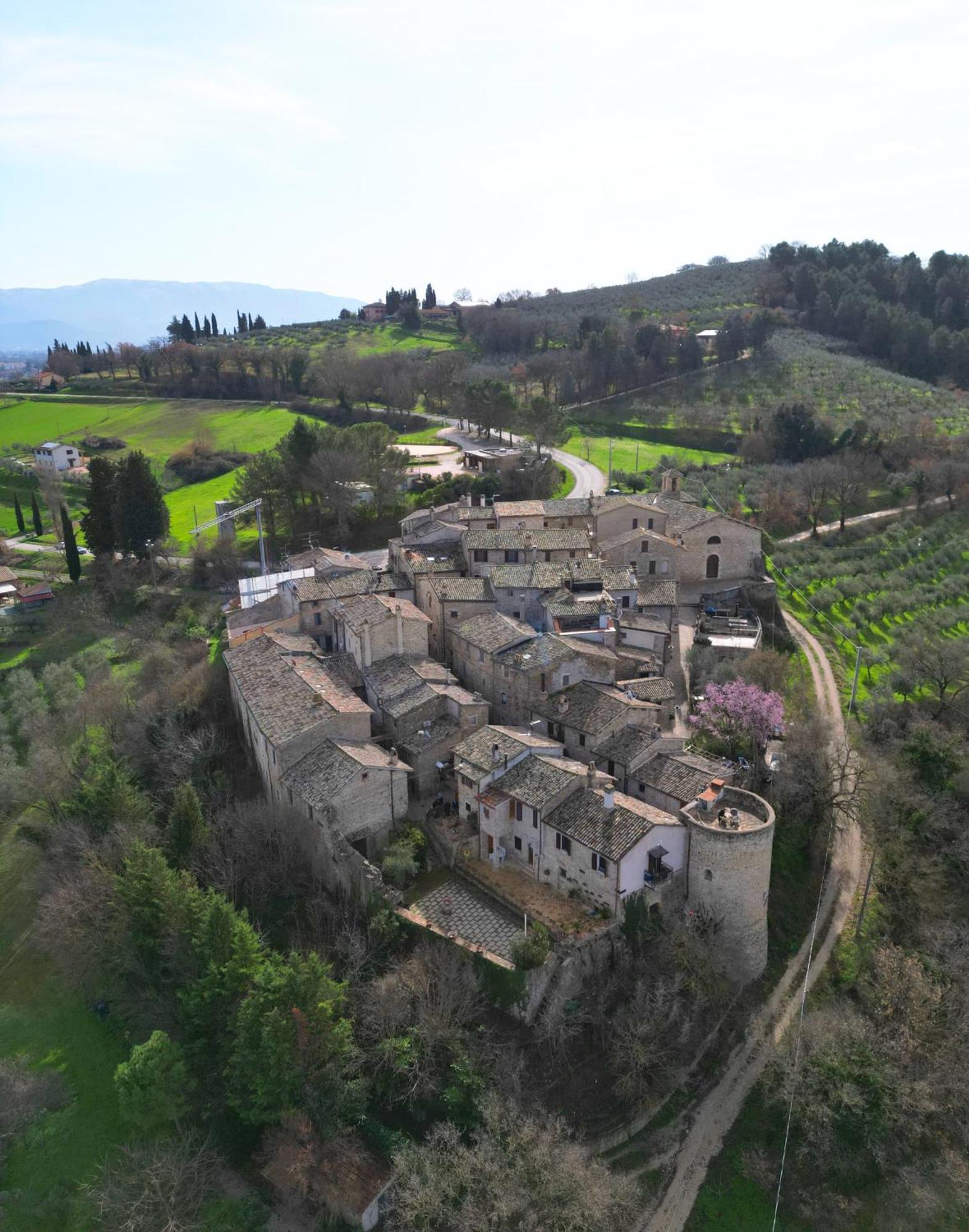 Ostello Bello Assisi ベヴァーニャ エクステリア 写真