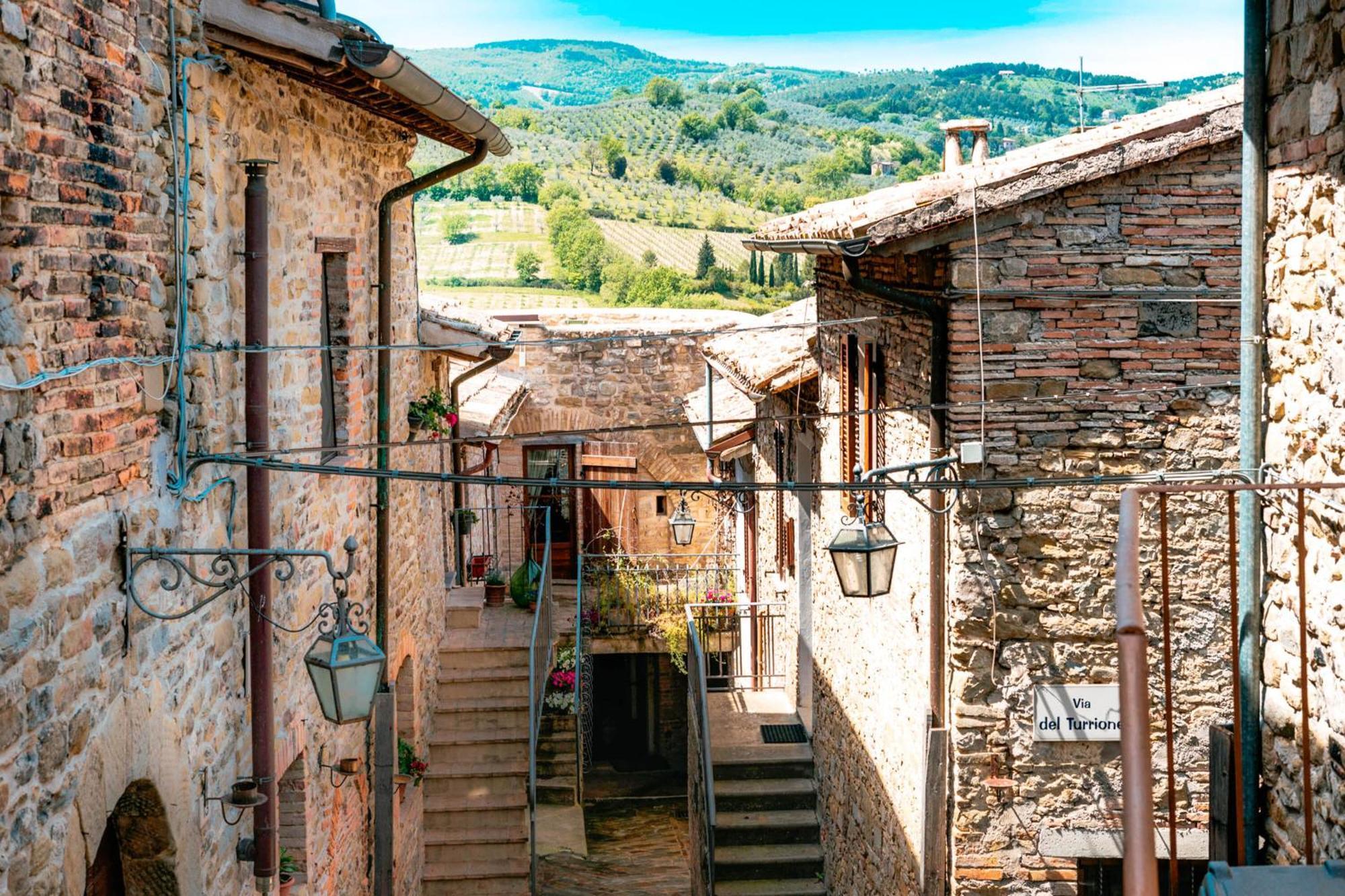 Ostello Bello Assisi ベヴァーニャ エクステリア 写真