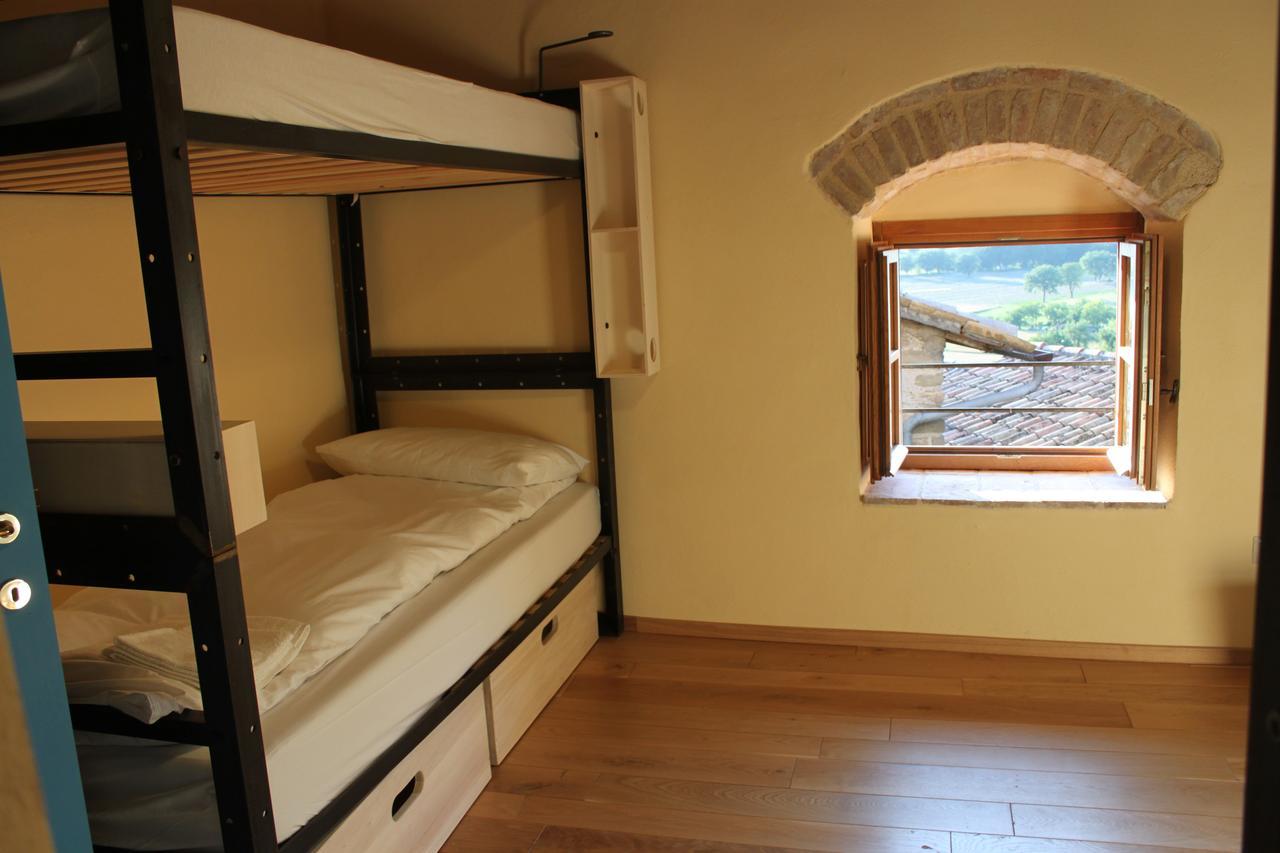 Ostello Bello Assisi ベヴァーニャ エクステリア 写真