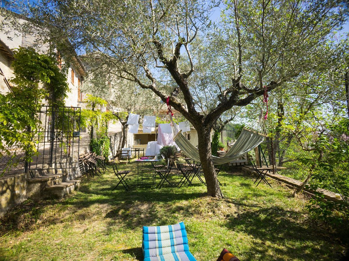Ostello Bello Assisi ベヴァーニャ エクステリア 写真
